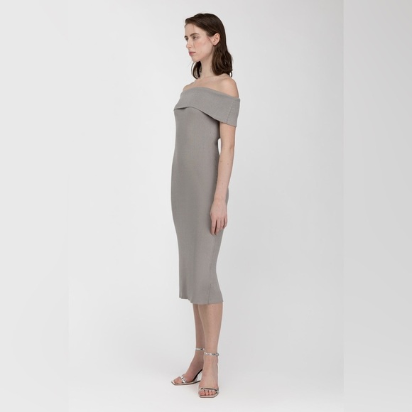 Oak and fort off shoulder knit midi dress NWT - Picture 5 of 6